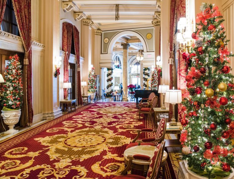 Holiday Caroling: Washington Chorus - The Willard InterContinental